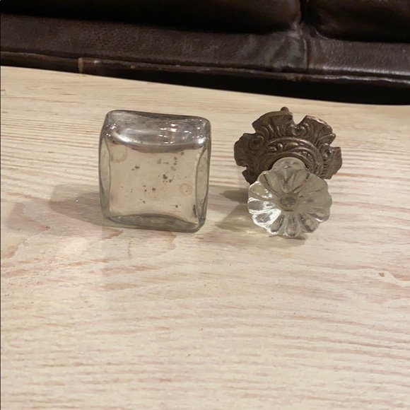 Other - 2 knob w/hardware